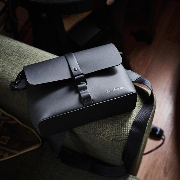 Chris Gampat The Phoblographer Gaston Luga X Nikon crossbody bag product images 1-25s80075 mm f-1